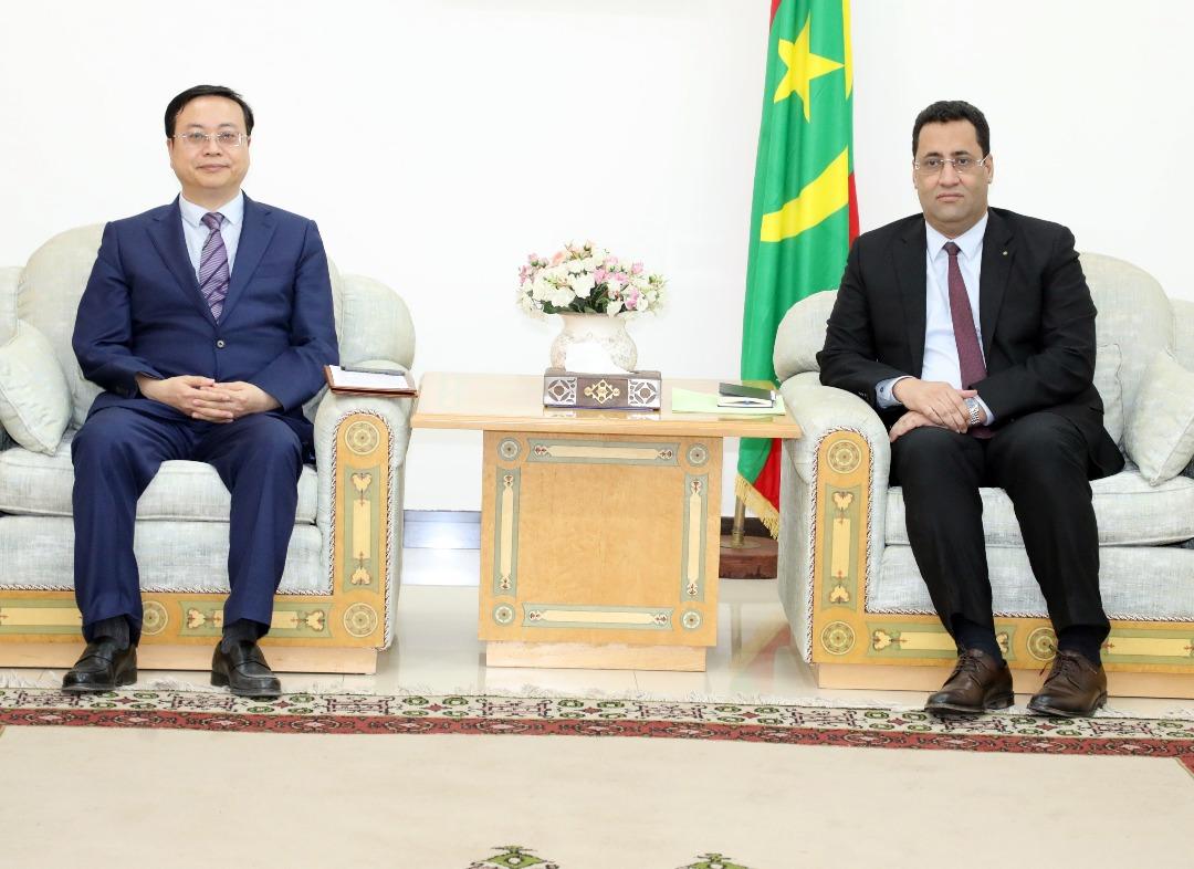 ولد إجاي يستقبل وفدا من الحزب الشيوعي