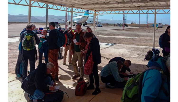 وصول 102 من السياح الأوروبيين إلى مدينة أطار