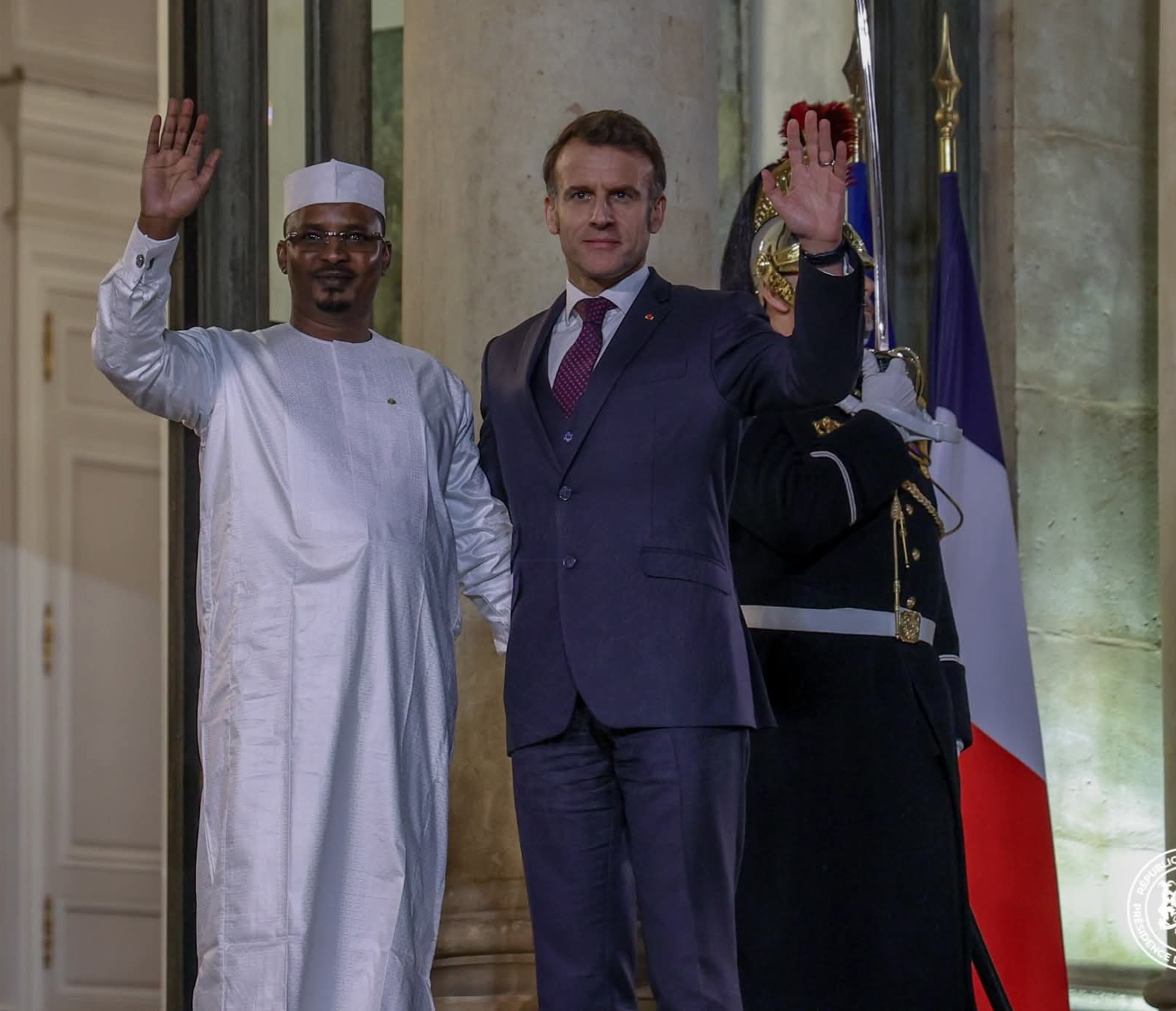 فرنسا وتشاد تفتحان صفحة جديدة في علاقاتهما بعد عام من التوتر