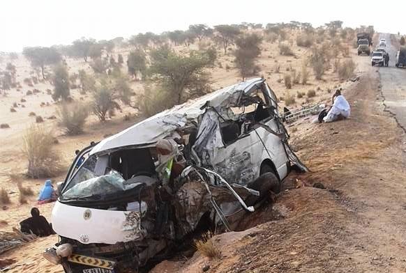 وفاة ثلاث أشخاص وإصابة آخرين في حادث سير بين بوكي وألاك