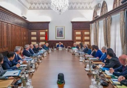 المغرب يخصص 300 مليون دولار لمساعدة سكان المناطق المتضررة من الفيضانات