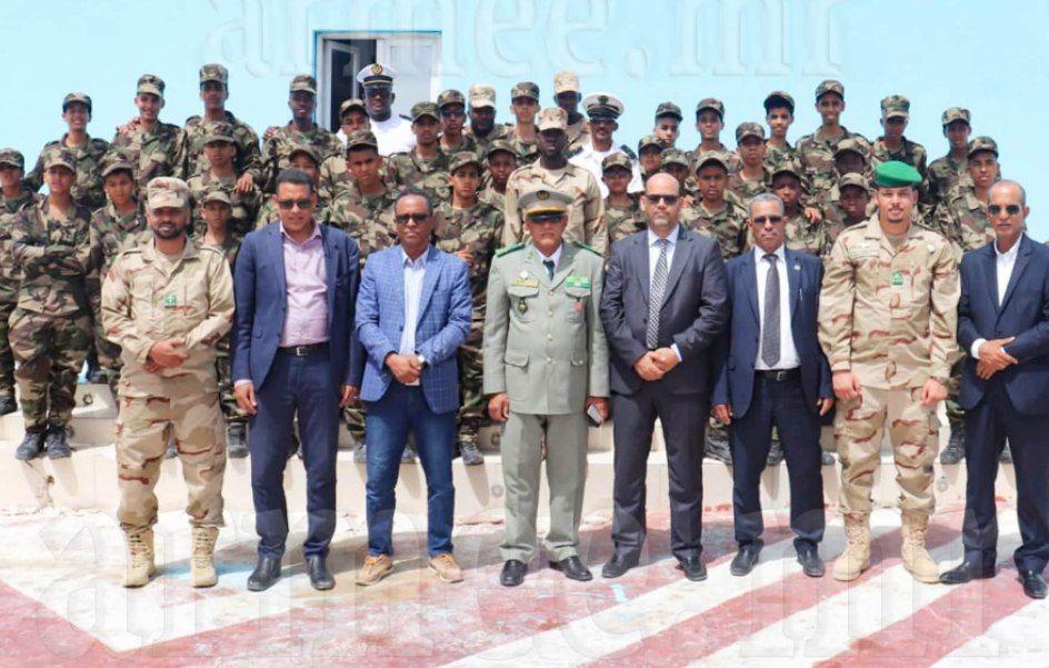 وفد من الثانوية العسكرية يؤدي رحلة دراسية واستكشافية لمدينة نواذيبو