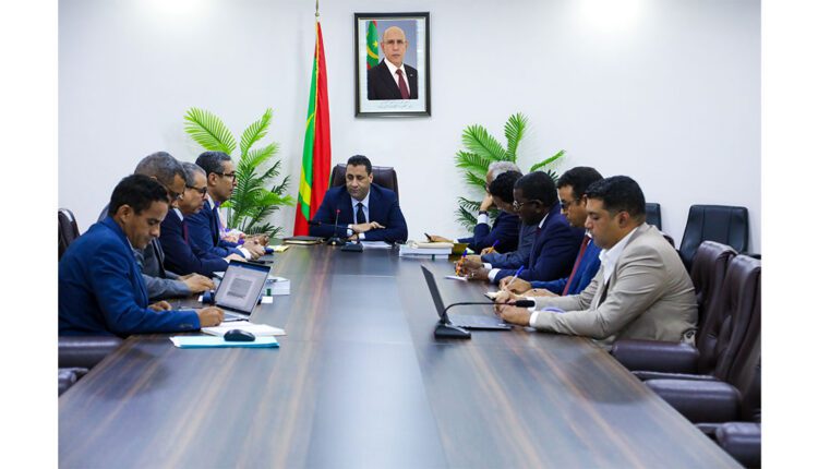 الوزير الأول يترأس اجتماعا حول إصلاح نظام معاشات موظفي الدولة المدنيين والعسكريين