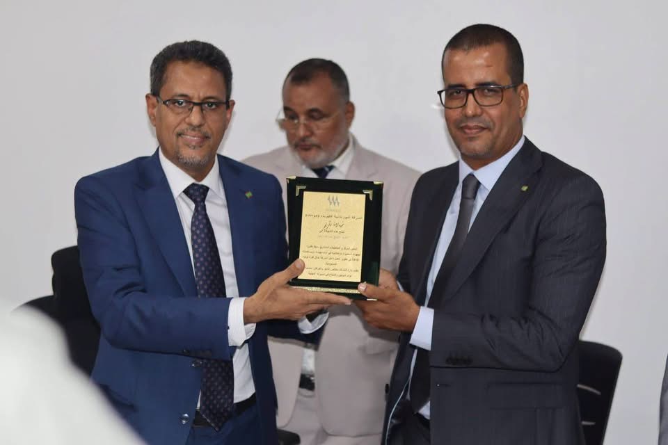 شركة صوملك تودع خبير الطاقة الشيخ عبد الله سعيد بحفاوة و اعتراف بالجميل