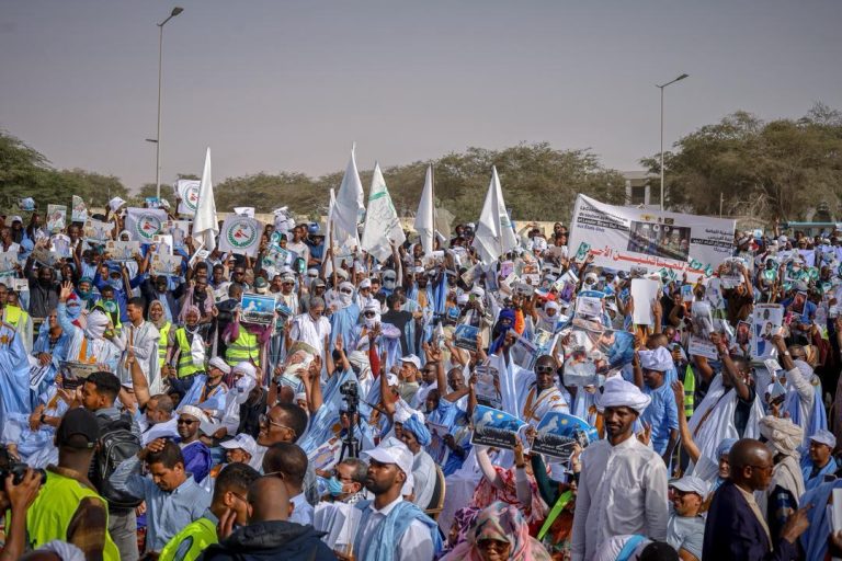 المعارضة تتظاهر في نواذيبو، وتتجه لتوحيد صفوفها في “منسقية” جديدة م