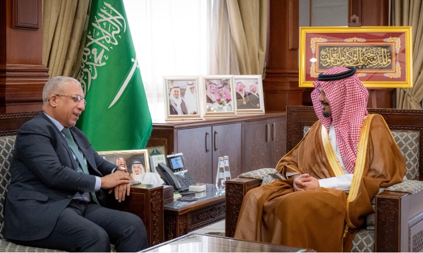 السفير الموريتاني بالرياض يلتقي أمير المدينة المنورة 