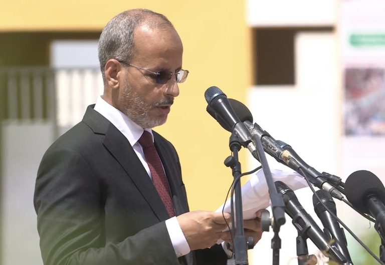 الحكومة تعلن التوجه لإنشاء مدرسة للتكوين المهني في الحوض الشرقي