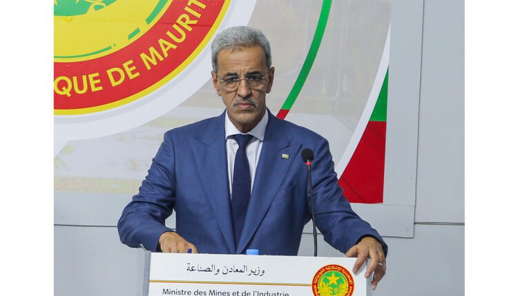 وزير المعادن: مشروع الذهب في انشيري ونواذيبو يوفر مئات فرص العمل