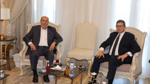 رئيس المخابرات المصرية يبحث مع قيادة حركة “حماس” سبل استكمال تنفيذ اتفاق غزة