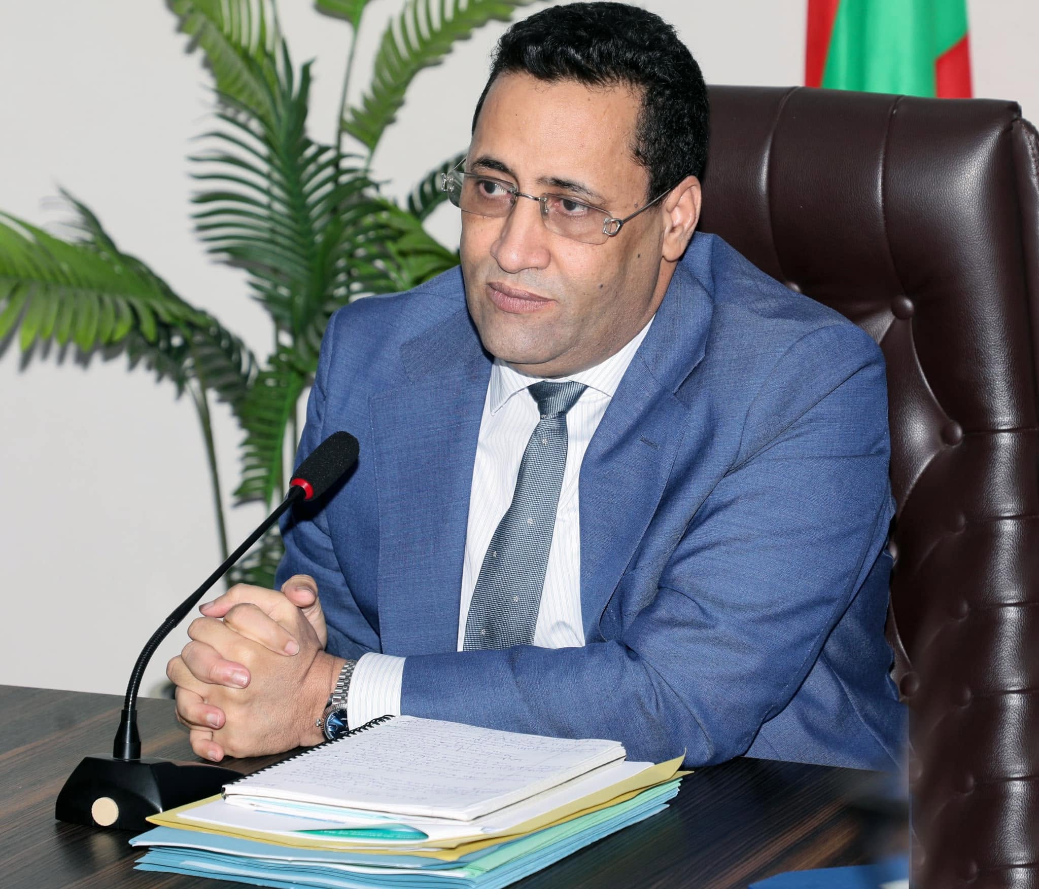 ولد أجاي: نأسف لمعاناة المواطنين وسنستخلص الدروس من الأزمة