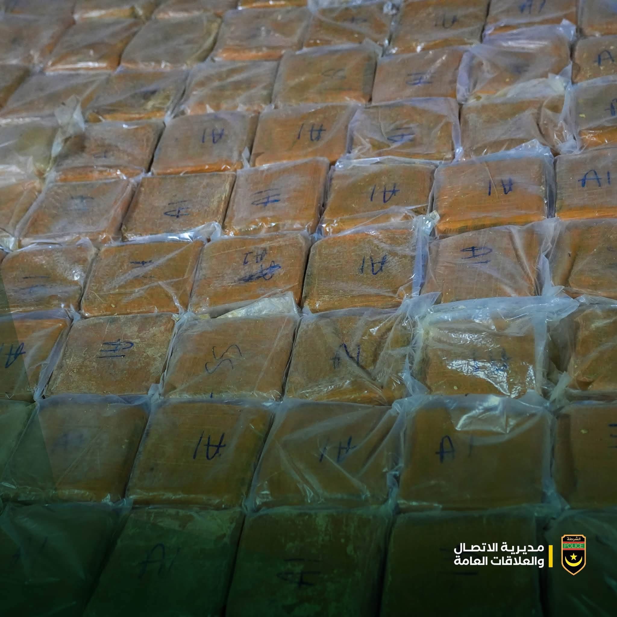 الشرطة الموريتانية تضبط 200 كيلوغرام من الحشيش مخبأة داخل شحنات غذائية