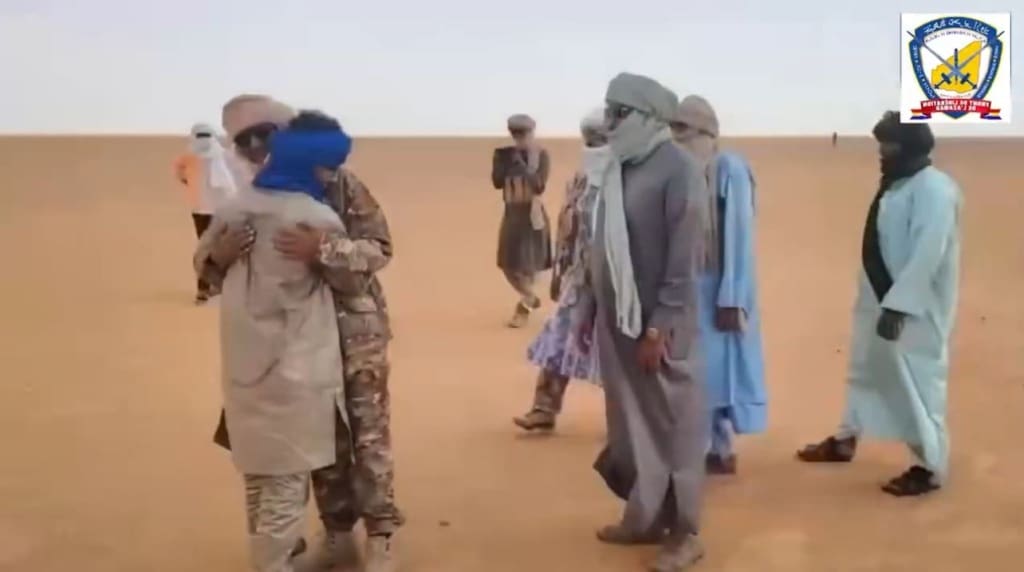 النيجر تفرج عن قيادي أزوادي مقابل 62 جنديا ماليا