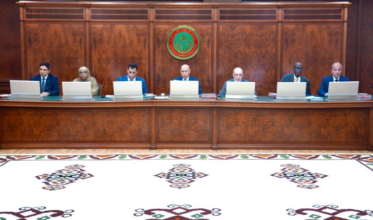 مجلس الوزراء يصادق على مشاريع لتعزيز مكافحة المخدرات وتحديث السجلات العقارية