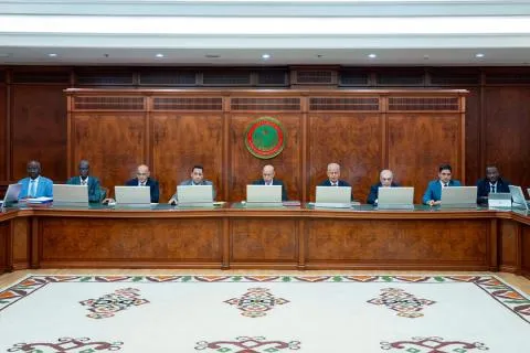 الحكومة تجتمع الأربعاء بعد تعليق اجتماعها الأسبوع المنصرم