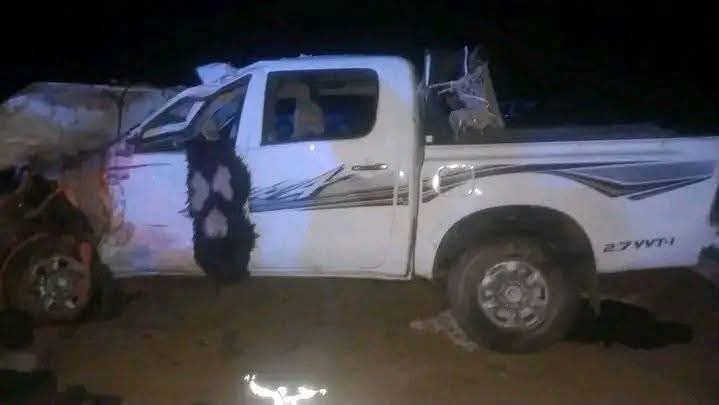 3 قتلى و5 جرحى في تصادم سيارتين على طريق الأمل