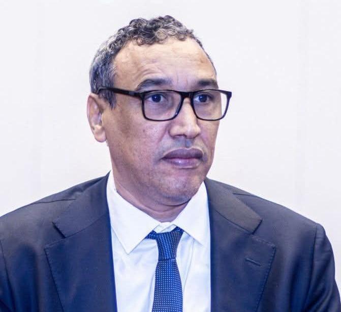 الوزير ولد امين: التفوق والوضع المادي معيارا المنح الجامعية