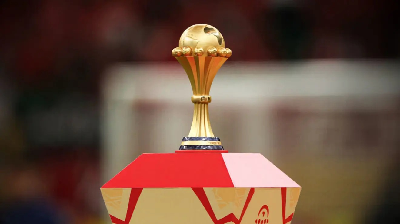 كاف” يقرر العودة إلى تنظيم كأس أمم إفريقيا كل عامين