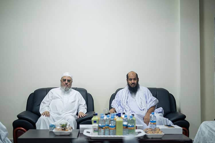 هيئة العلماء الموريتانيين تستقبل عضو المجمع الفقهي في أمريكا الوليد المنيسي